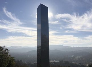 Misterul monolitului continua odata cu aparitia celei de-a treia structuri in California dupa Utah si Romania