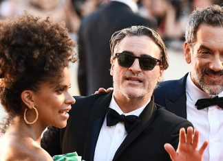 Criticii au aplaudat timp de 8 minute dupa ce l-au urmarit pe Joker