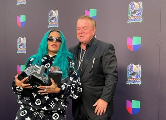 Karol G si Bad Bunny sunt incoronati la Premios Juventud