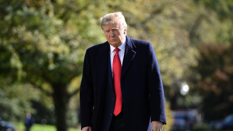 sansele-lui-donald-trump-de-a-ramane-in-afara-inchisorii-sunt-in-scadere-rapida.jpg