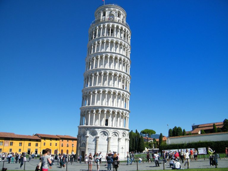 sfaturi-de-top-pentru-a-vizita-turnul-din-pisa.jpg