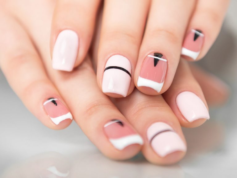 oja-semipermanenta-sau-un-kit-unghii-gel-o-investitie-mica-pentru-unghii-perfecte.jpg