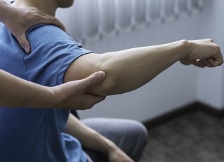 Importanța diagnosticării și tratării timpurii a durerilor de umăr
