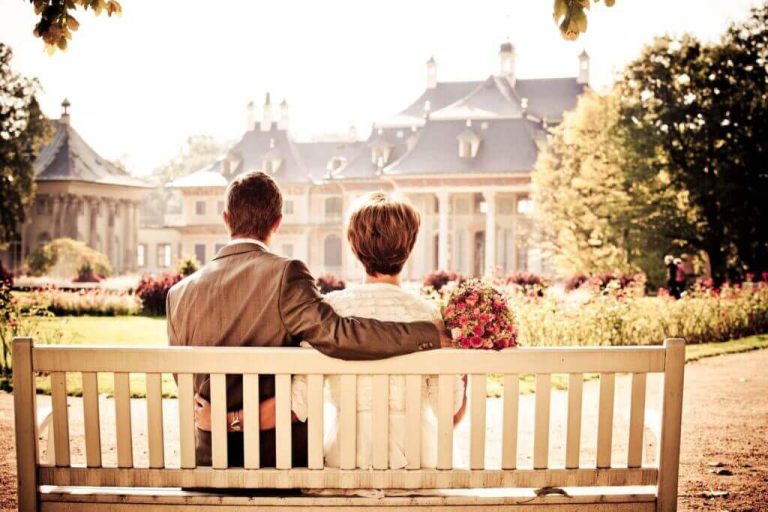 esecu-romantic-oportunitate.jpg