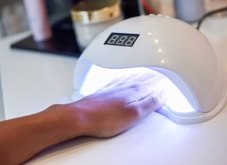 Oja semipermanentă și lampa UV manichiură – adevărate miracole pentru unghii